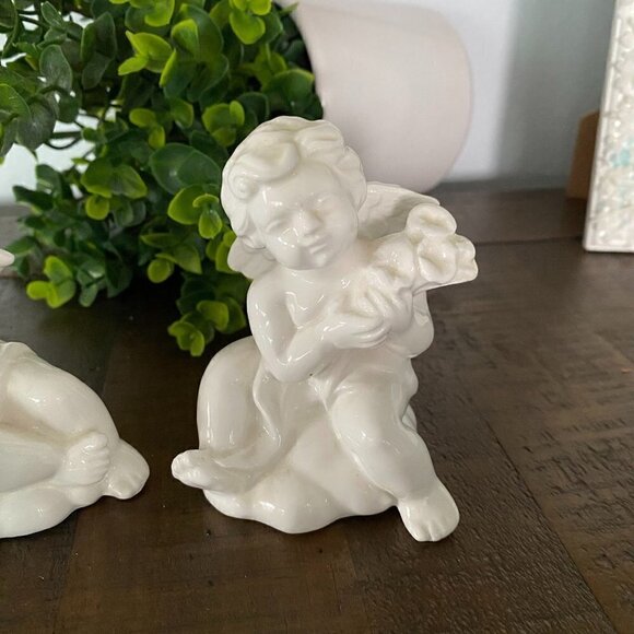 Omnibus Korea 1993 Angel Salt and Pepper Shakers - Picture 2 of 6